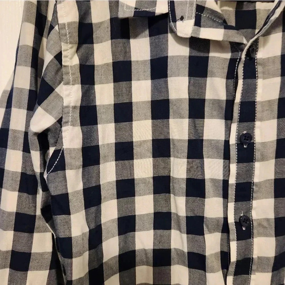 American Rag button down casual - Picture 2 of 11